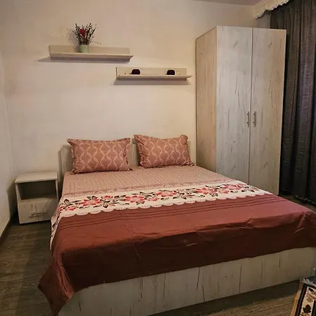 Casa Suzana 2 Camere Piatra Neamt Exterior photo